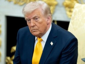 کاخ سفید: ترامپ از هواپیمای جنگی آمریکایی که در ایران سقوط کرد مطلع شد