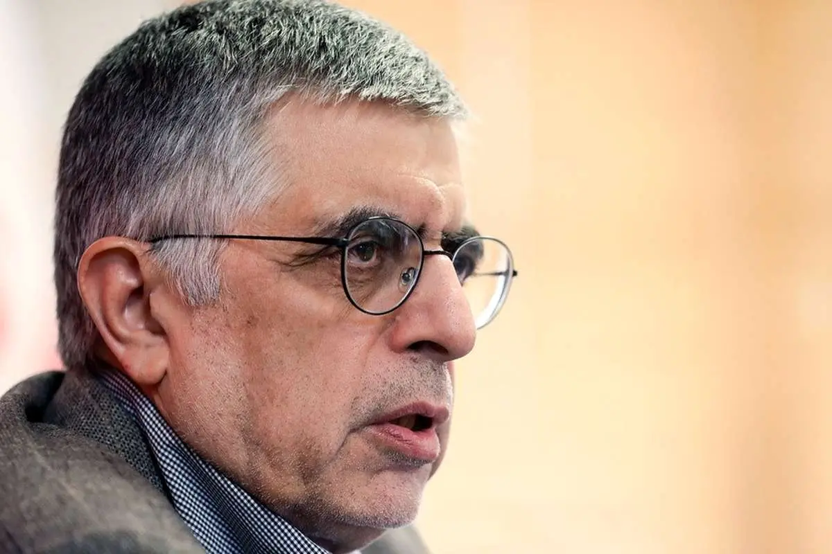     کرباسچی: به جای ژست حمایت از مطبوعات خالی به توقیف روزنامه ها رای ندهید!