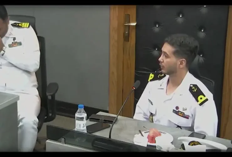 گزارش یک افسر زنده مانده در کشتی دانا از شب حمله