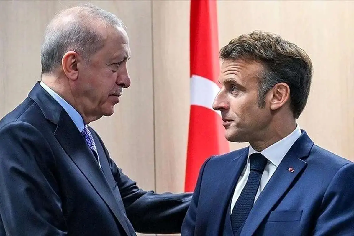 گفتگوی اردوغان و مکرون در تنگه هرمز