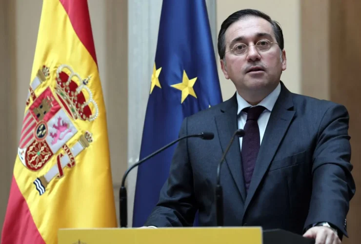 گفتگوی تلفنی عراقچی با همتای اسپانیایی خود