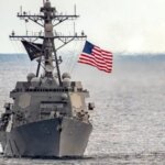 یو اس اس آیزنهاور آتش گرفت