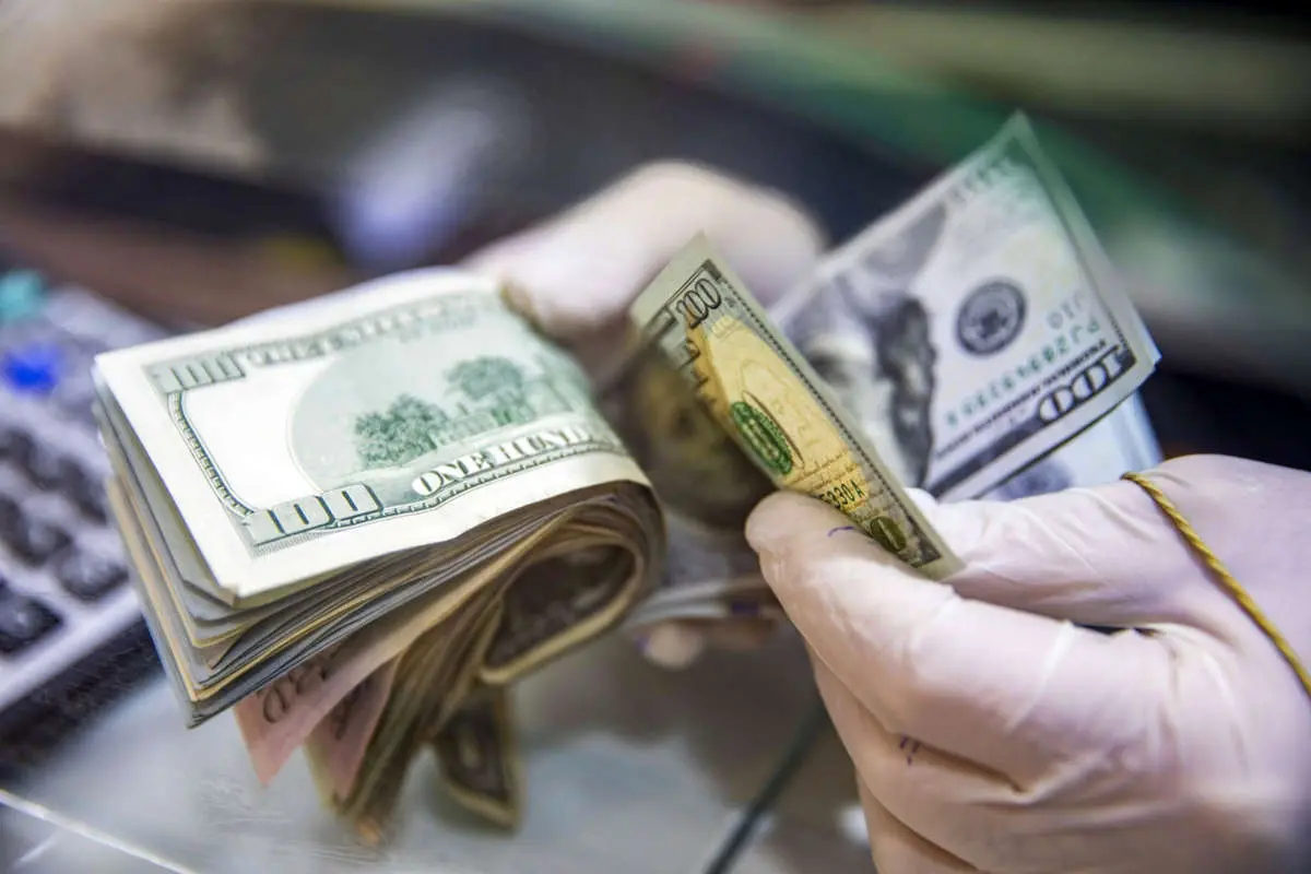 قیمت دلار امروز جمعه 11 اردیبهشت 1405