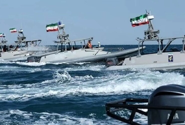 نیروی دریایی سپاه پاسداران: مسافران صمود و سربازان تنگه هرمز جهان را بیدار خواهند کرد