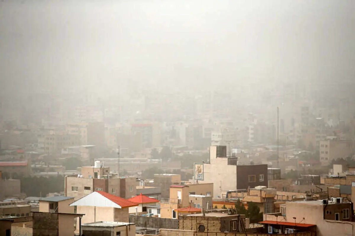 وزش باد شدید در تهران ادامه دارد
