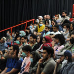 ما مخالف اکران فیلم های توقیفی در سینما و دادن رانت به افراد خاص هستیم.