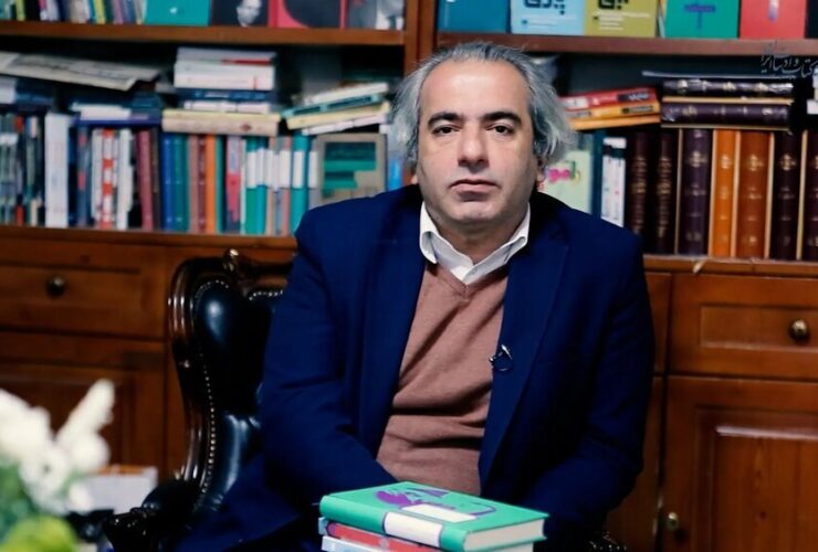 ناشر و فعال فرهنگی: قیمت کاغذ به ۶ میلیون تومان رسید/ قیمت کتاب با این افزایش قیمت غیرممکن است.