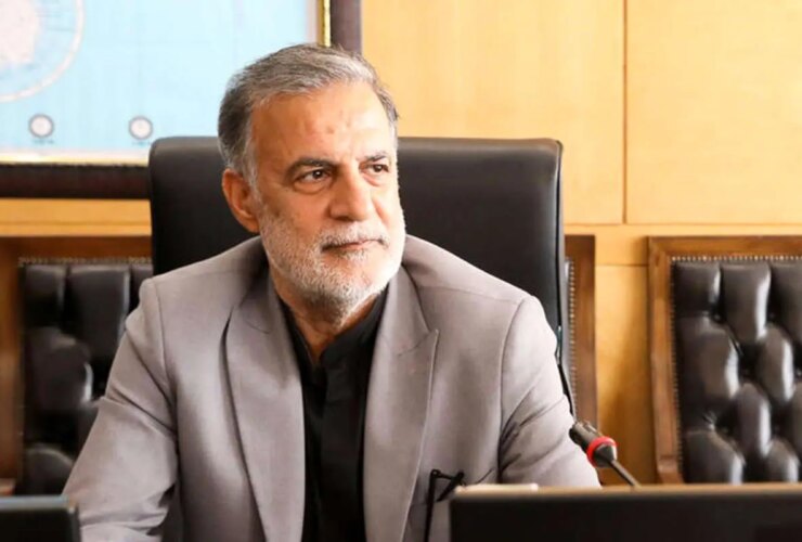 داستان لکه های مشاهده شده در اطراف جزیره خارگ