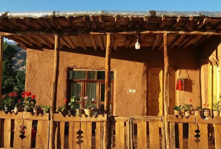 اینترنت قطع شده است، تعداد گردشگران کاهش یافته است/محل اقامت مشتریان خود را از دست می دهند