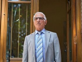 عیسی با امید مرد