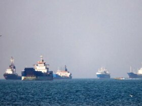ادعای سنتکام: عبور یک نفتکش از تنگه هرمز را مسدود کردیم