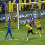 النصر مقابل الهلال به تساوی 1-1 رسید. مسابقات قهرمانی به دلیل گل به خودی به تعویق افتاد