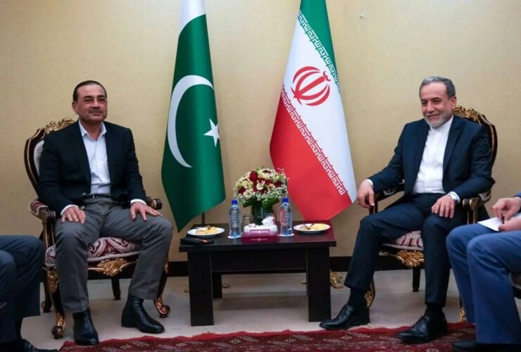 دیدار با عراقچی فرمانده ارتش پاکستان