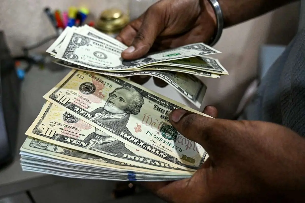 قیمت دلار امروز دوشنبه 14 خرداد 1405 است