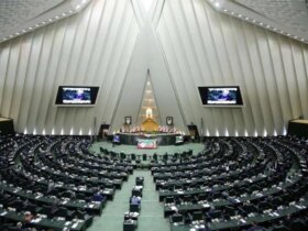 نمایندگانی که در انتخاب رئیس مجلس شرکت نکردند 16 نمایندگانی که در انتخاب رئیس مجلس شرکت نکردند