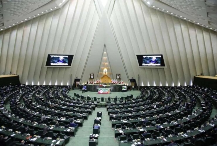 نمایندگانی که در انتخاب رئیس مجلس شرکت نکردند
