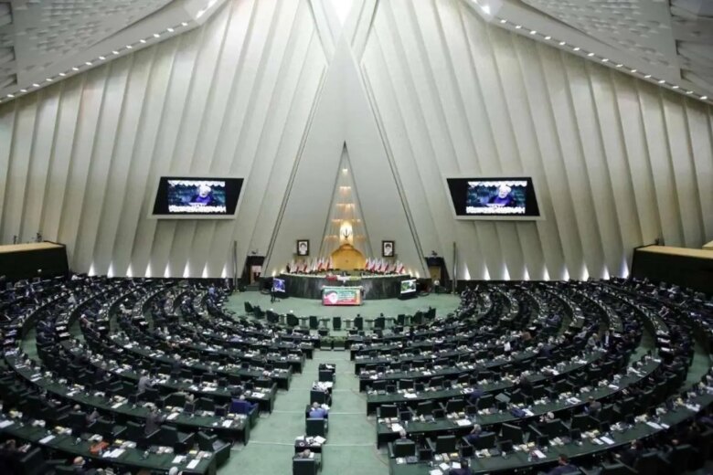 نمایندگانی که در انتخاب رئیس مجلس شرکت نکردند 4 نمایندگانی که در انتخاب رئیس مجلس شرکت نکردند