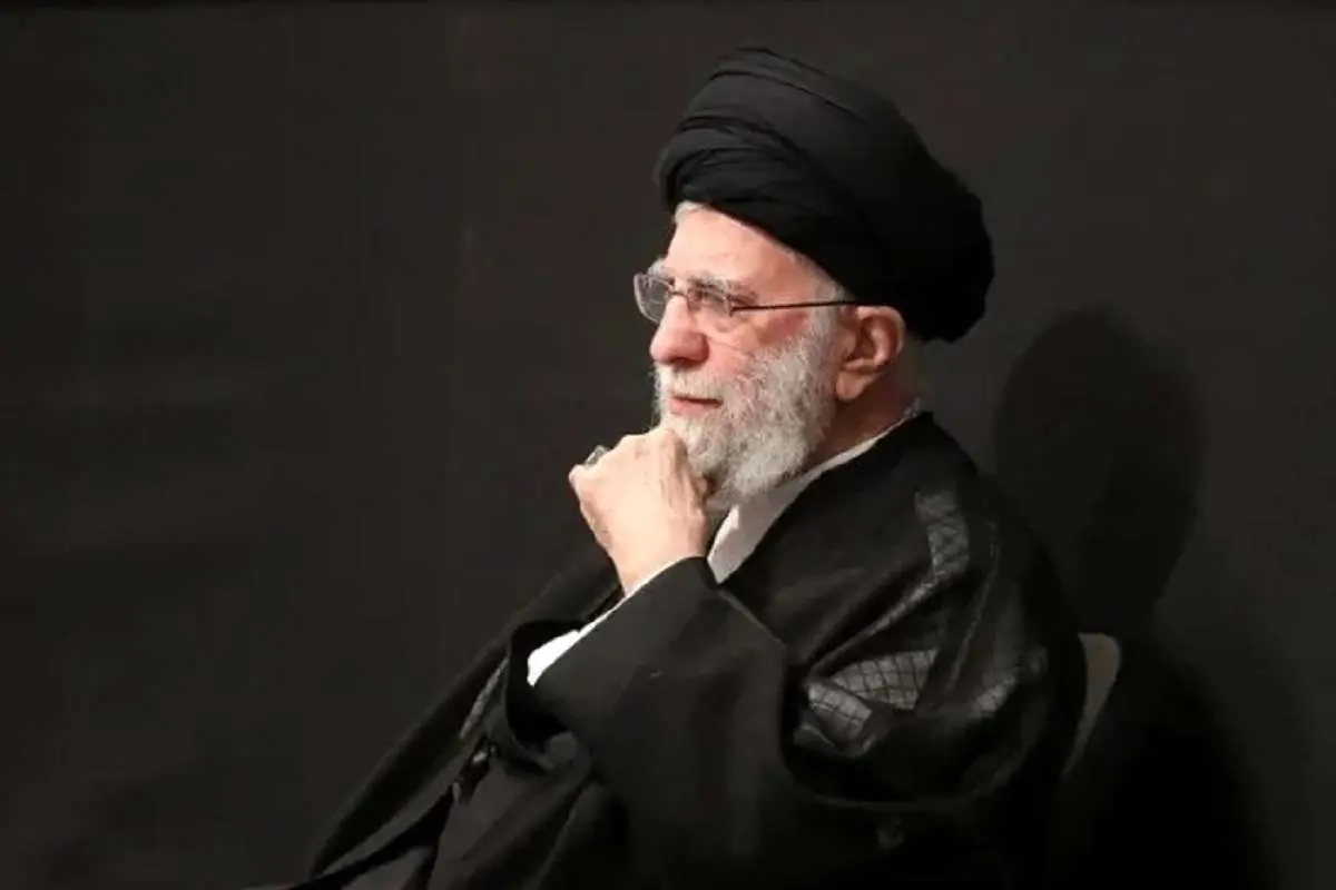 عکس دیده نشده از شهید انقلابی در بیت رهبری 1 عکس دیده نشده از شهید انقلابی در بیت رهبری
