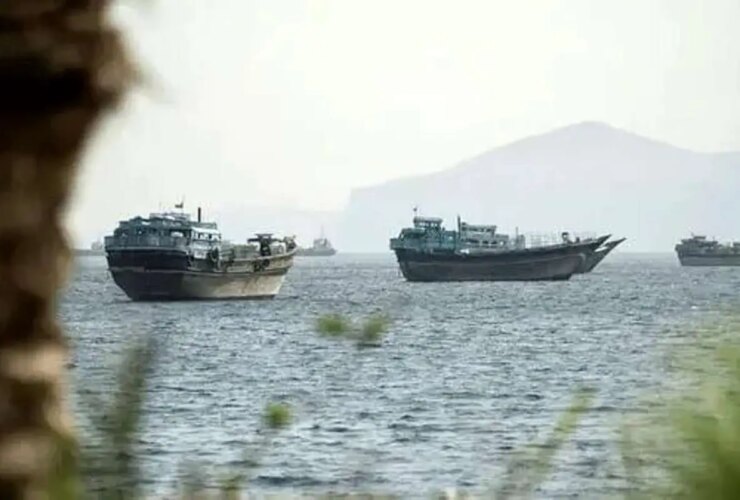 سنتکام: ما هیچ کشتی تجاری را در تنگه هرمز اسکورت نمی کنیم