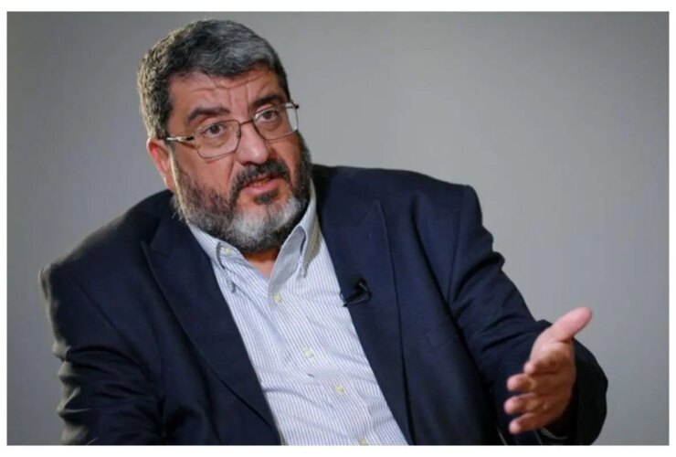 فواد ایزدی: کسانی که می گویند باید با ونس مذاکره کنیم، بیماری مذاکره دارند