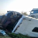 واژگونی کامیون حامل مهاجران در افغانستان 18 کشته و ده ها زخمی برجای گذاشت