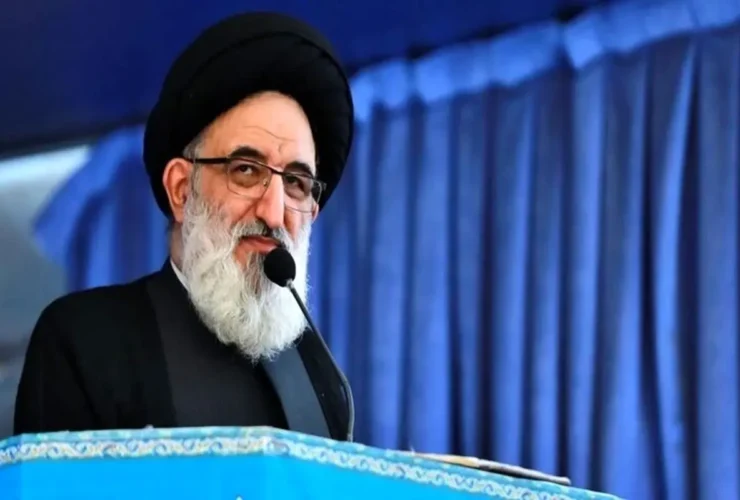 امام جمعه کرج: نیامدن در مجالس شب مهجوریت است و باید در پیشگاه خداوند پاسخگو باشد.
