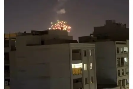 انفجار در بندرعباس/ جنگنده های آمریکایی و اسرائیلی به بسیاری از کشتی های ایرانی حمله کردند 35 انفجار در بندرعباس/ جنگنده های آمریکایی و اسرائیلی به بسیاری از کشتی های ایرانی حمله کردند