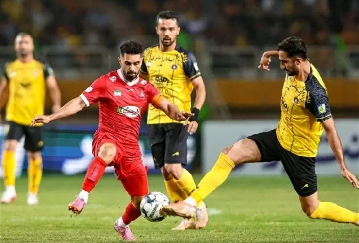 خبری از تعویض پرسپولیس نیست سپاهان تسلیم نمی شود!