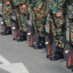 دوست دارید یک سرباز 50 ساله چه کار کند؟
