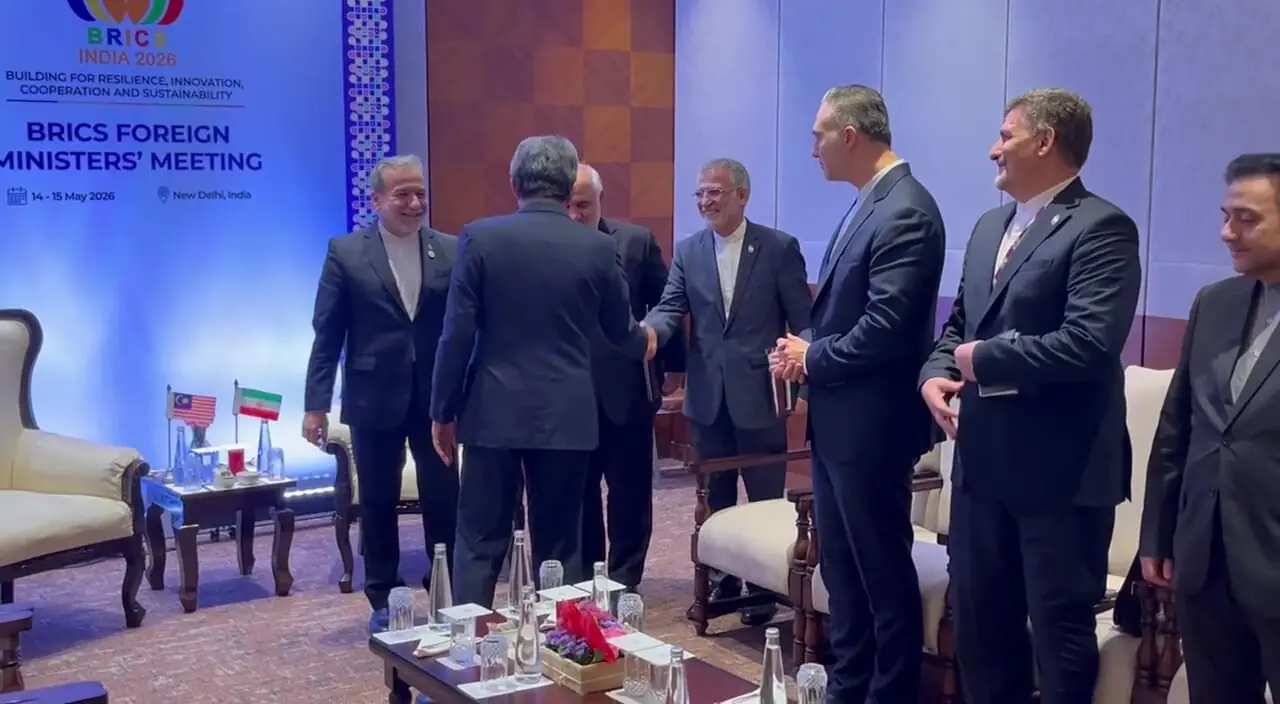 دیدار عراقچی و همتای مالزیایی خود در نشست بریکس