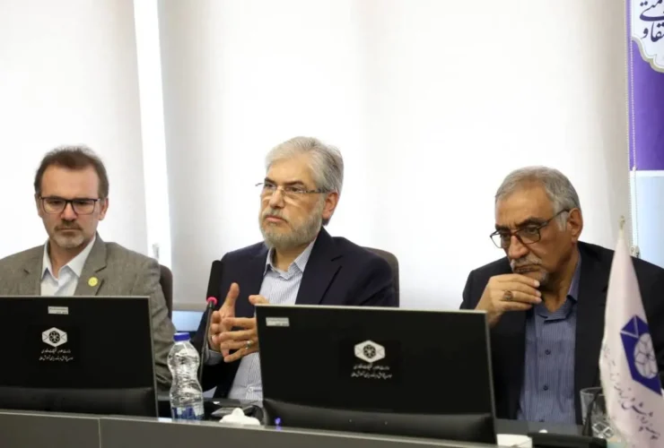 سیمای صراف: نهاد علمی نباید صرفاً از نظر فکری و اداری پیمانکار دولت باشد.