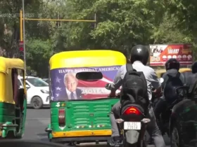 عکس ترامپ در ریکشاهای دهلی خبرساز شد