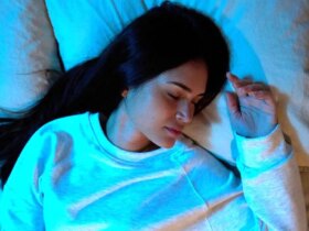 مصرف منیزیم برای خواب عمیق؛ چه زمانی و چگونه استفاده کنیم؟