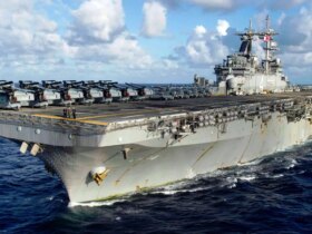 تغییر مسیر USS Boxer
