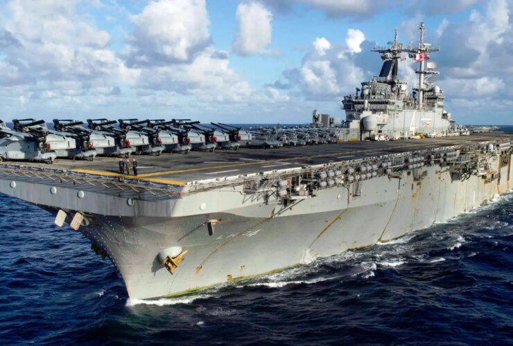 تغییر مسیر USS Boxer
