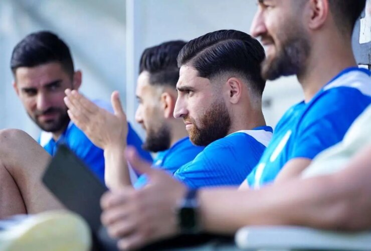 تیم ملی در اختیار مردم است یا چند بازیکن خاص؟