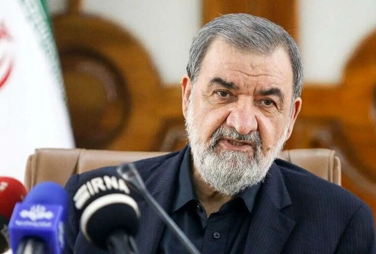 محسن رضایی: پاسخ به هر شلیک و حمله، رگبار موشک و پهپاد است.