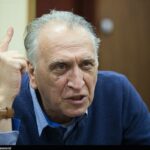 نجفی: برخی می خواهند ایران را بمباران کنند تا سیما فیلم را در اختیار بگیرند / احمد نجفی افتخار می کند که هموطن محسن چاوشی است.
