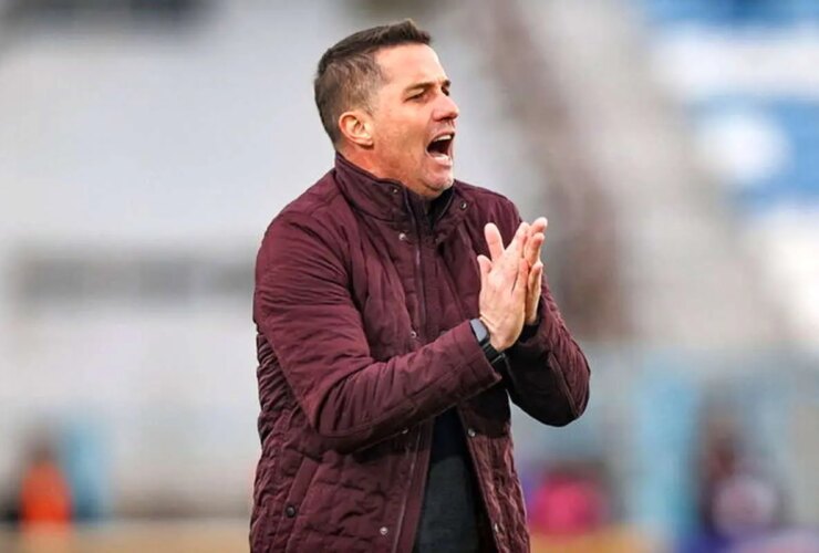 زمان اسمار و خارجی های پرسپولیس در ایران مشخص شد