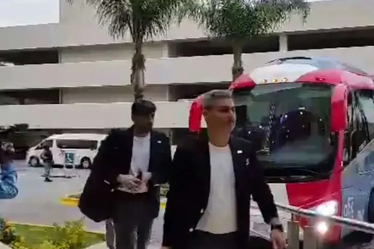 سرمربی تیم ملی برکنار شد.