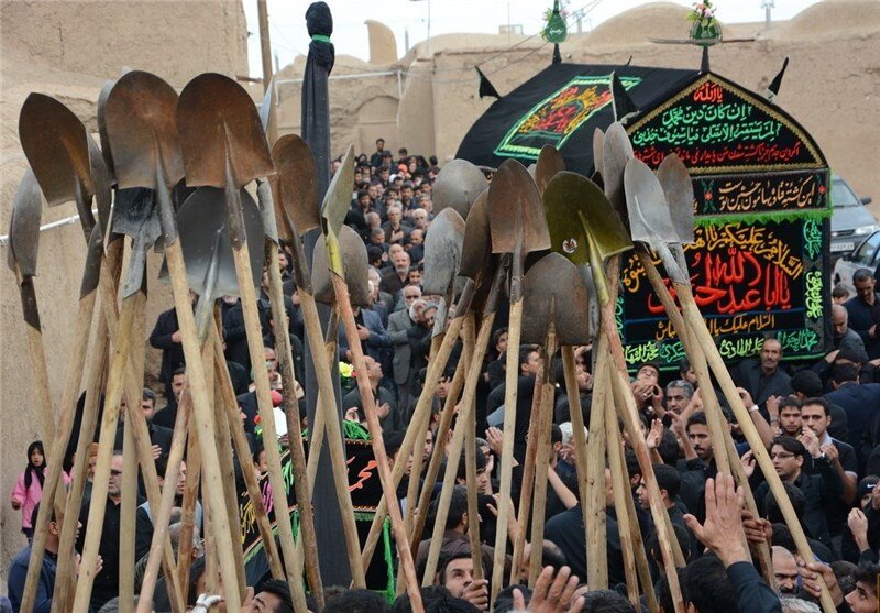 مناسک فراتر از عزاداری؛ عاشورا در گوشه و کنار ایران/ معرفی 6 مقصد برای تجربه گردشگری عاشورایی/ هر شهری قصه کربلاست