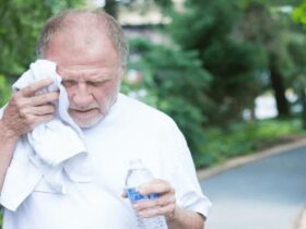 افزایش تعریق و خشکی بدن؛ عواقب قرار گرفتن در معرض نور خورشید