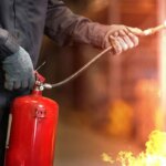 جزئیات آتش سوزی در مخزن نفت
