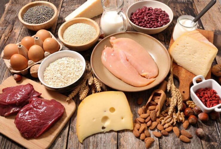 کدام مواد مغذی در تولید کلاژن نقش دارند؟