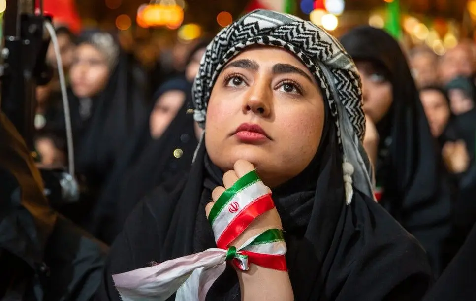 این همه چادر کجا بود؟