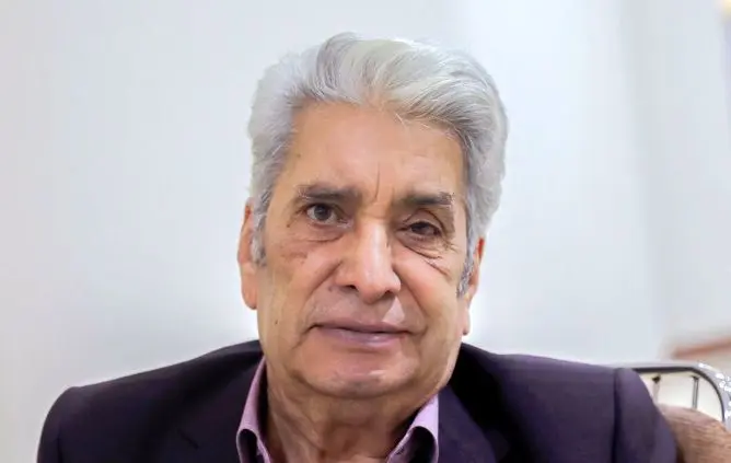 بهروز رضوی; مردی که به احترام هیکازی حقوق نمی گیرد 30 بهروز رضوی; مردی که به احترام هیکازی حقوق نمی گیرد