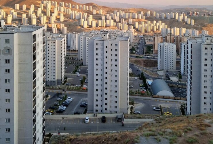 تاخیر 14 ساله در تحویل مسکن مهر ناخوشایند شده است 27 تاخیر 14 ساله در تحویل مسکن مهر ناخوشایند شده است