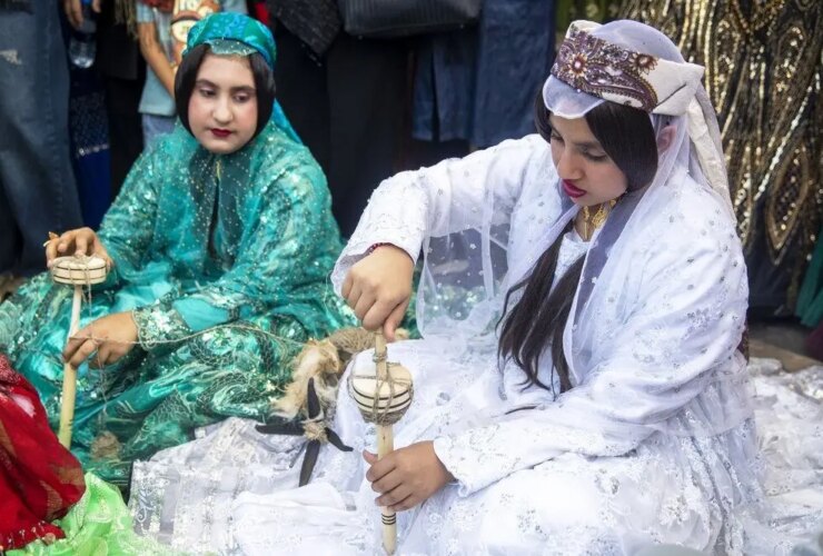 تصاویر; مسابقه ریسندگی زنان عشایر در آرامگاه سعدی
