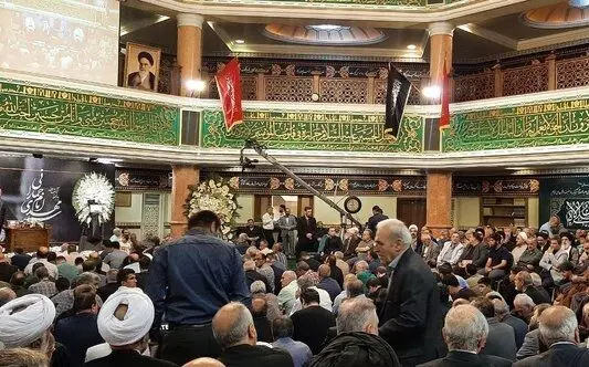 تصویر; محمد خاتمی، ناطق نوری و مهدی کروبی در یادمان امام جمارانی