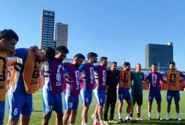 تیم ملی؛ 35 ساعت در لس آنجلس و بازگشت به مکزیک 9 تیم ملی؛ 35 ساعت در لس آنجلس و بازگشت به مکزیک